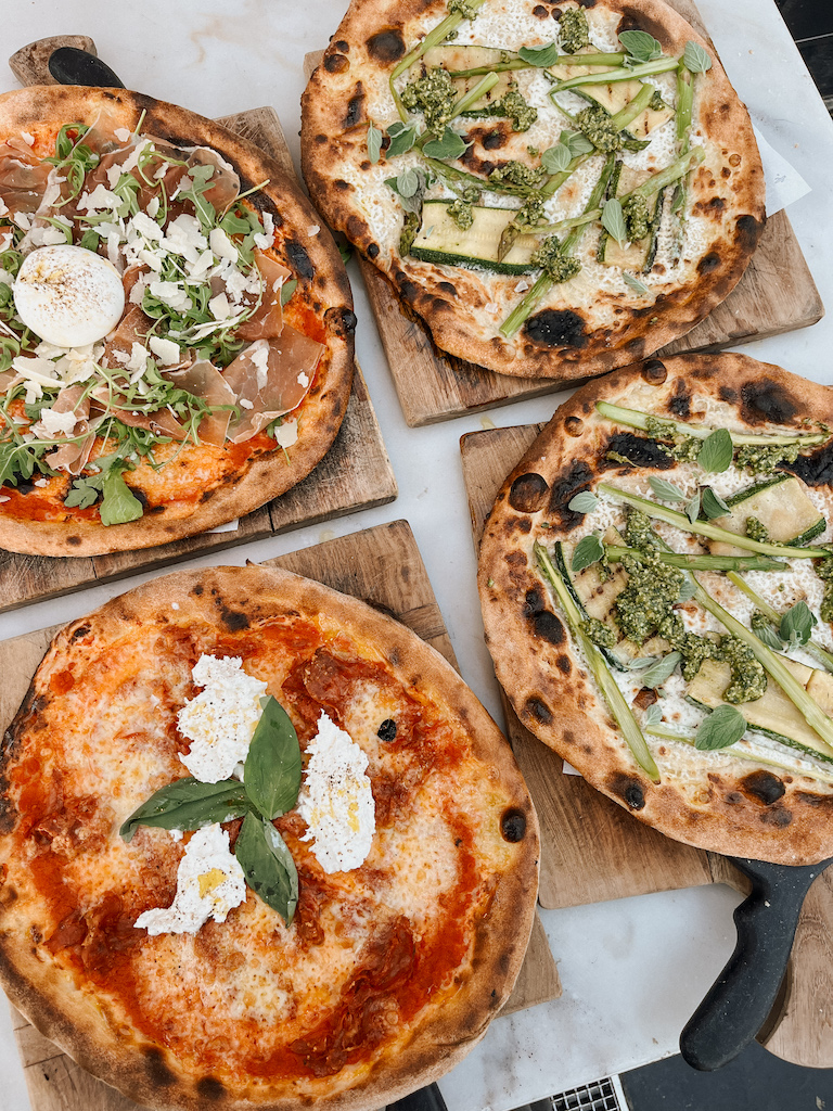 pizza's van branding beachclub, diner